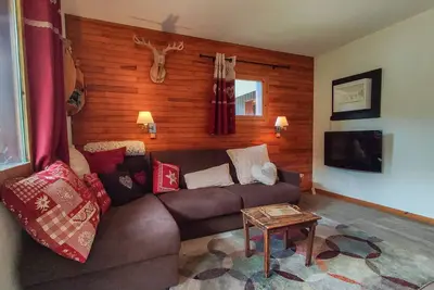 Image de Appartement cosy à Valmorel, accès direct aux pistes, proche commerces et remontées
