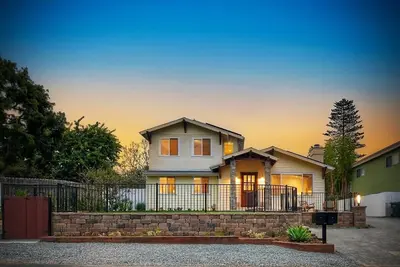 Image de Encinitas Coastal family home