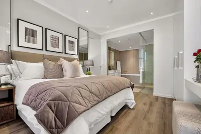 Image de Modern 2-bedroom Executive apartment with WiFi, in Masingita Towers Sandton