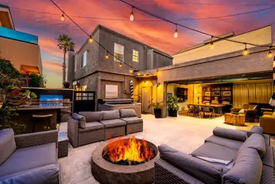 Image de Open For Christmas! Amazing Reviews, Hot Tub