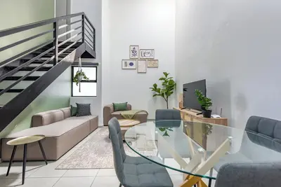 2 Bed Penthouse | Perfectly located by Rosebank