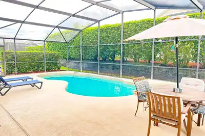 Image de 4 Bedroom villa - private pool & game room near Disney