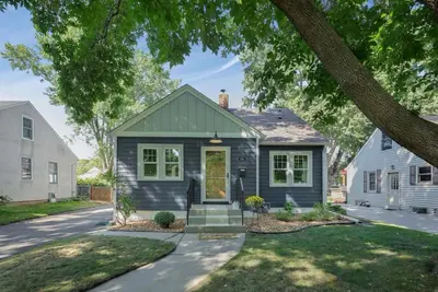Image de Charming 3-bedroom Home in the beautiful Como Neighborhood