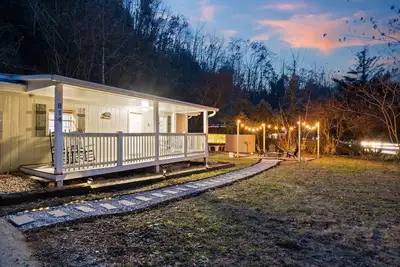Image de Save Big on Attractions & Stay Close to the Action