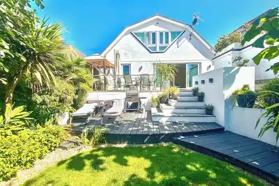 Image de 4 bedroom accommodation in Poole