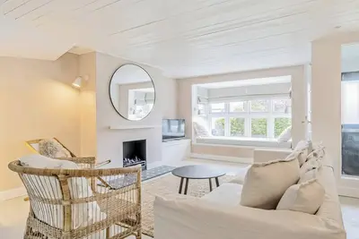 Image de 3 chambres Ă coucher Ă West Wittering, near Chichester
