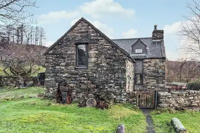 Image de 3 chambres à coucher à Penrhyndeudraeth, near Porthmadog