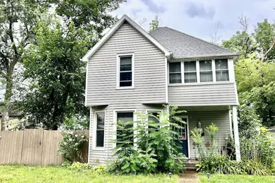 Image de House for rent minutes from the falls, white walker walk andmore attractions