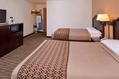Image de 2 Spacious Rooms w/ Bbq Grill and Friendly Staff – Near Highway 6
