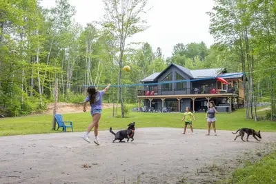 Image de Family Retreat w/ hot tub, game room + Winter fun