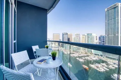 First Class | 3br | Modern Serenity