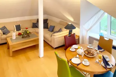 Image de Cozy apartment for up to 4 people in a quiet location, Wlan, washing machine, pets allowed.
