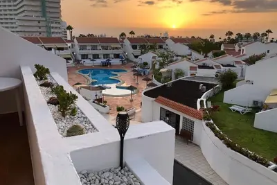 Image de Apartment in a private resort with heated pool, walking distance of the beach