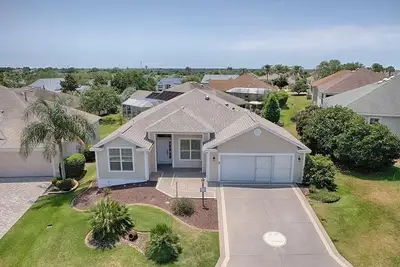 Image de Upgraded 3:2 House in Amelia mins to Sumter Landing, golf & pool. New rental.