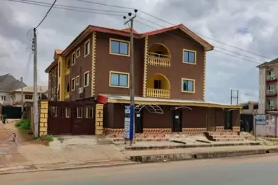 Image de Fairways Apartments: Delightful 1 bed apartment 10 mins from Winners Chapel Ota
