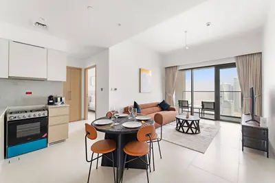 Image de Elegant 1 Bd in Prime Downtown Location