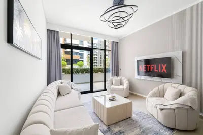 Image de Modern 3 Bd with a Spacious Terrace