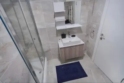 Image de 1-bedroom, Nearby services&Park, Wifi, Parking -Ai3\n\n
