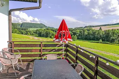 Image de Maison de vacances privée avec piscine, Wifi, Tv, patio, animaux admis, vue panoramique, parking