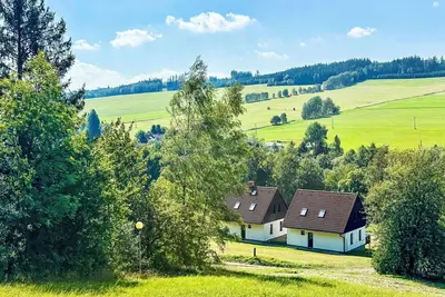 Image de Maison de vacances privée avec piscine, Wifi, Tv, patio, animaux admis, vue panoramique, parking