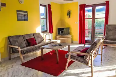 Image de Maison de vacances privée avec piscine, Wifi, Tv, patio, animaux admis, vue panoramique, parking