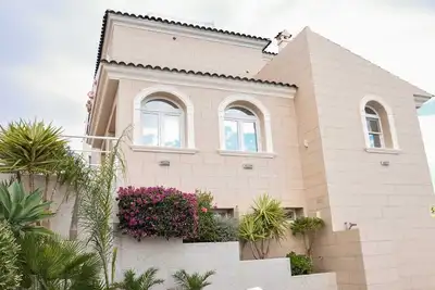 Image de Luxury villa situated on the Costa Blanca with sensational views of the Med.
