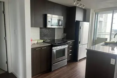 Image de cozy appartment surrey central surrey bc