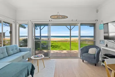 Image de Beachside Bungalow #5