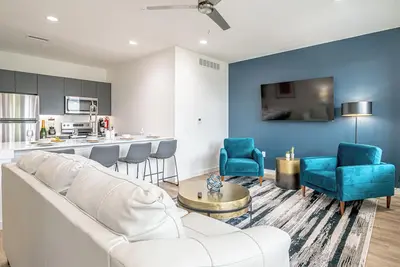 Image de Rambler: Lux Penthouse with Balcony, Mins to At&T