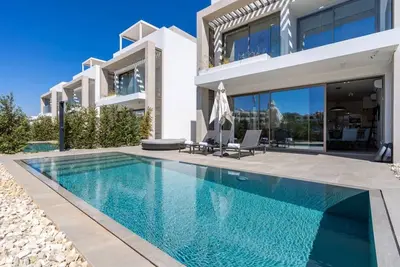 Image de Waves 3-Bedroom Villa in Protaras W\/ Jacuzzi