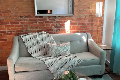 Image de Cozy Newbold Home: Philly Oasis!