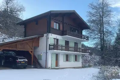 Image de Beautiful chalet & apartment - great location close to piste, gondola and town