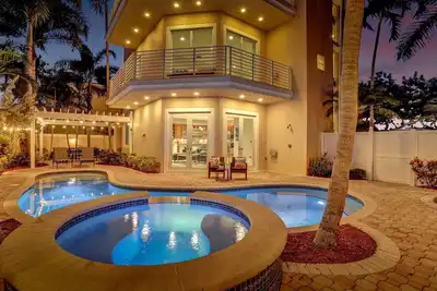 Image de The Nia Tower Ultimate Luxury Beach House