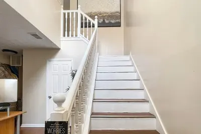 Image de Spacious 3 bedroom Getaway: Perfect for families: 10 mins away from Airport