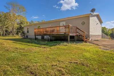 Image de 4 Bedrooms, Fishing Pond, Pet Friendly, Fenced in yard