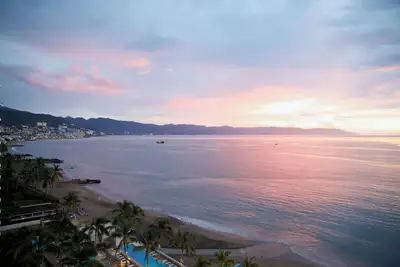 Image de Casa Océano - Brand New Beach Front 2 Bedroom in The Center of Puerto Vallarta