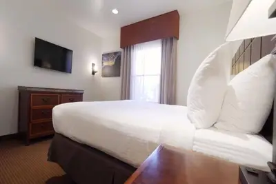 Image de All You Need is Here! Spacious 2br w/ Kitchen Stay Perfect for Family Getaway