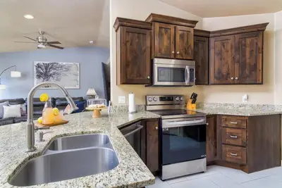 Image de Private Yard, Sleeps 10, New