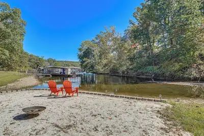 Image de Waterfront Home in Gravois Mills w/ Deck & Beach