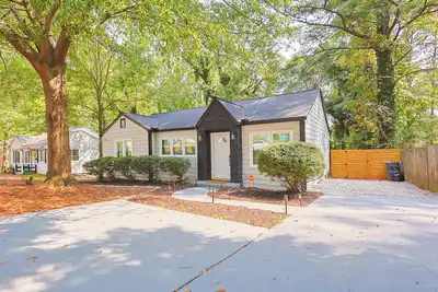 Image de Charming 3-bedroom house in East Point with Ac, WiFi