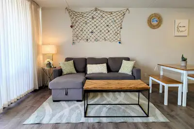 Image de 27th Fl, 1br, Beautiful Mountain View by Waikiki Beach, WiFi, Ac, Free Parking