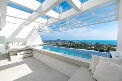 Image de Ocean Serenity 3 bd inifity pool with unreal views