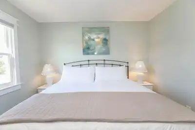 Image de Sojourn's Sea Views with Balcony Sleeps 4