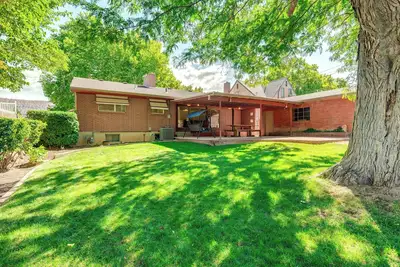Image de 27 Mi to Zion: Home w/ Backyard in Cedar City!