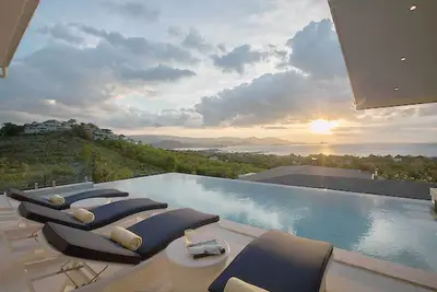 Image de Premium Penthouse 8 Ocean Views Fabulous Sunsets Infinity Pool Games Room Gym