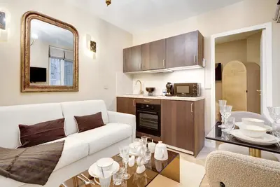 Image de Luxueux apartment with Ac à proximité de Republique