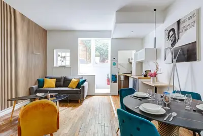 Image de Appartement avec Terrasse aux Champs-Elysees - Ac