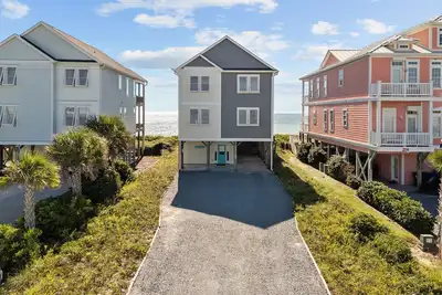 Image de In Spiaggia (at the beach) #185 - 6 Bd Oceanfront in the heart of Surf City!