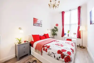 Image de Welcome to Plotseeker’s Kensington Charming and Bright Flat