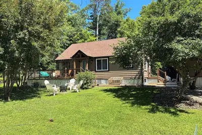 Image de Charming! Fun activities all year for all ages. Fully stocked home.